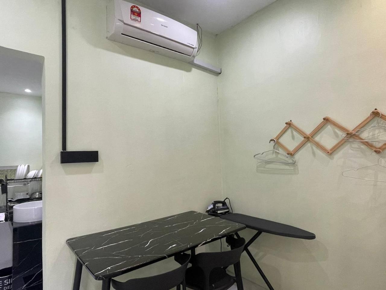 Ar Homestay & Roomestay Merlimau Экстерьер фото
